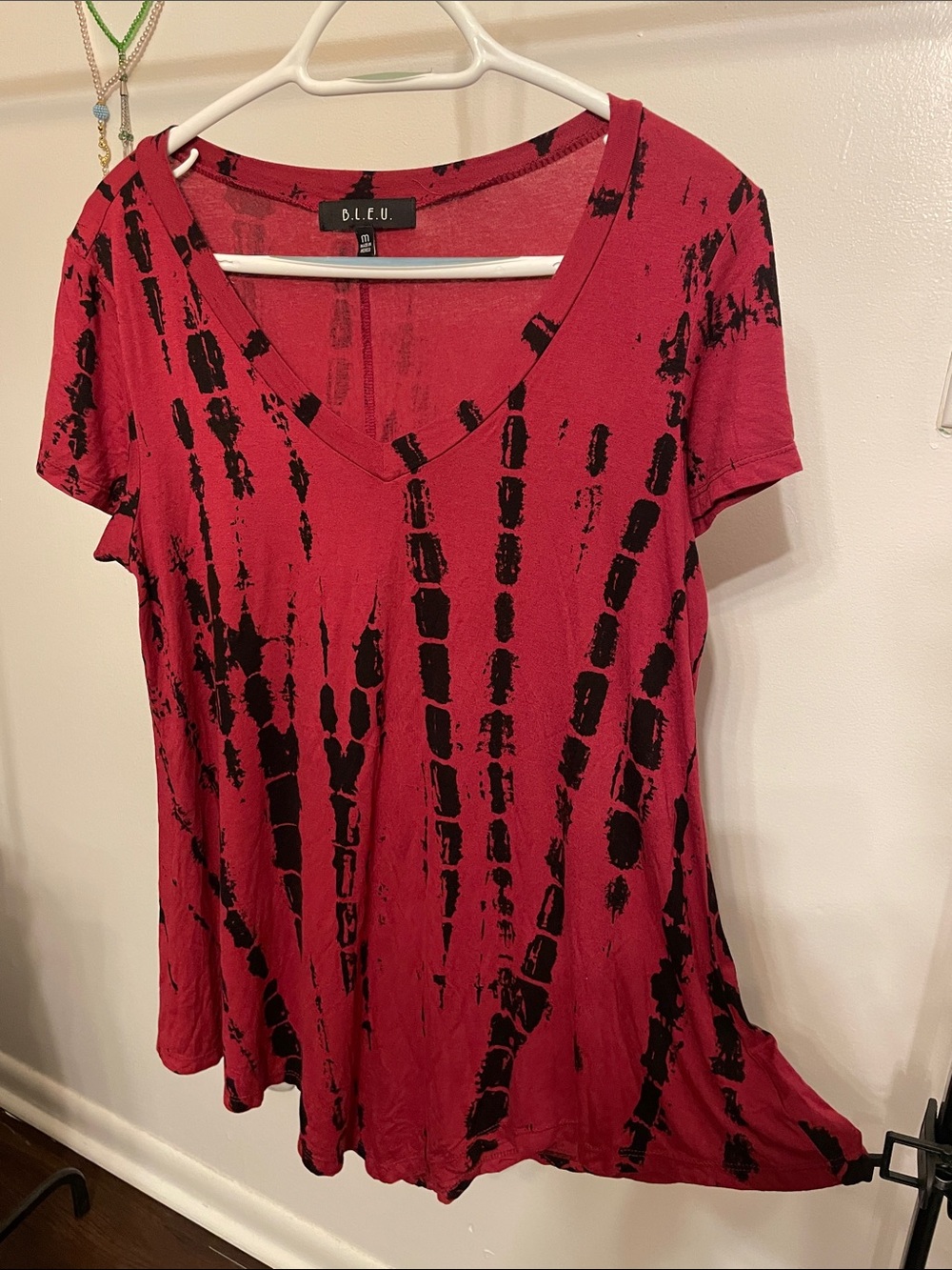 Women's Crimson V-Neck Short Sleeve Tie-Dye Tee